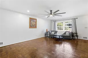 3318 Stonecrest Ct, Chamblee, GA 30341 - Photo 7