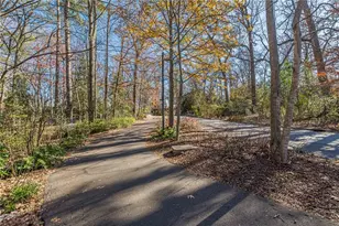 547 Elmwood Dr NE, Atlanta, GA 30306 - Photo 131