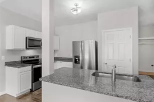 556 Maggie Ln, Jonesboro, GA 30238 - Photo 7