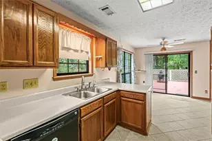 5613 Yeager Ridge Dr, Douglasville, GA 30135 - Photo 9