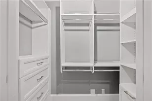 2575 Peachtree Rd NE, Atlanta, GA 30305 - Photo 23