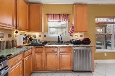 250 Windsor Way, Fairburn, GA 30213 - Photo 11