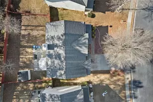 250 Windsor Way, Fairburn, GA 30213 - Photo 3