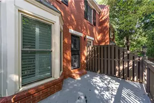 102 Defoors Mill Dr NW, Atlanta, GA 30318 - Photo 19