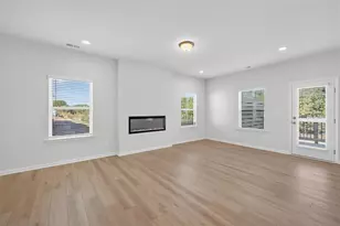 84 Jacobs Farm Ln, Lawrenceville, GA 30045 - Photo 7