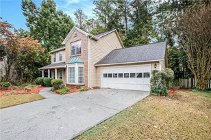 2932 Hunting Wood Walk, Duluth, GA 30096 - Photo 3