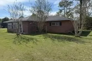 300 W 13th St, Donalsonville, GA 39845 - Photo 11