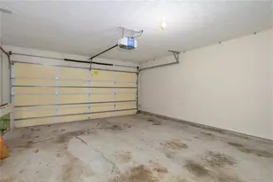 663 Lakes Cir, Lithonia, GA 30058 - Photo 11