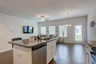 3472 Lakeview Crk, Lithonia, GA 30038 - Photo 3