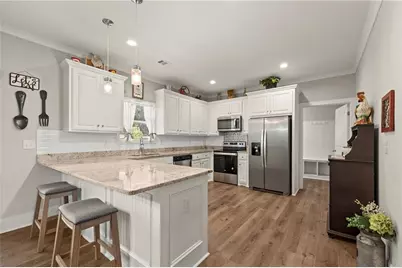 6253 Main Street, Lula, GA 30554 - Photo 13