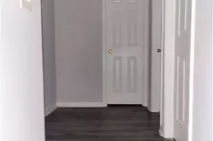 7620 Creekside Ln, Riverdale, GA 30296 - Photo 9