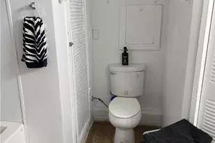 975 Ridgedale Dr, Lawrenceville, GA 30043 - Photo 37