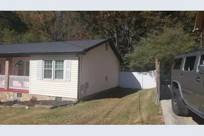 975 Ridgedale Drive, Lawrenceville, GA 30043 - Photo 3