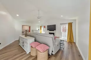 1095 Ashlin Dr, Woodstock, GA 30188 - Photo 9