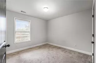 400 Autumn Bluff Dr, Lawrenceville, GA 30044 - Photo 21