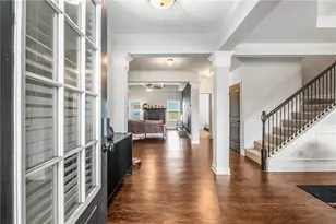 400 Autumn Bluff Dr, Lawrenceville, GA 30044 - Photo 7