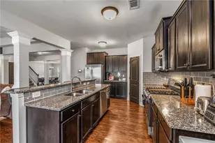 400 Autumn Bluff Dr, Lawrenceville, GA 30044 - Photo 13