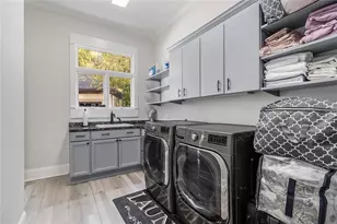 1050 Bedford Gardens Dr, Johns Creek, GA 30022 - Photo 37