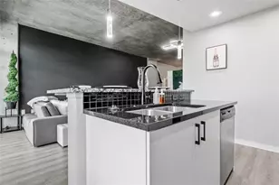 250 Pharr Rd NE, Atlanta, GA 30305 - Photo 17