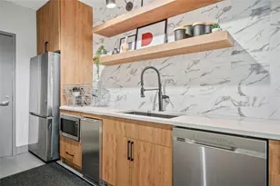 250 Pharr Rd NE, Atlanta, GA 30305 - Photo 33