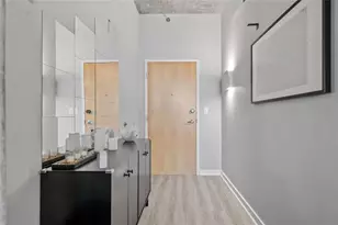 250 Pharr Rd NE, Atlanta, GA 30305 - Photo 9