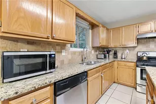 7211 Wheeler Trail, Lithonia, GA 30058 - Photo 9