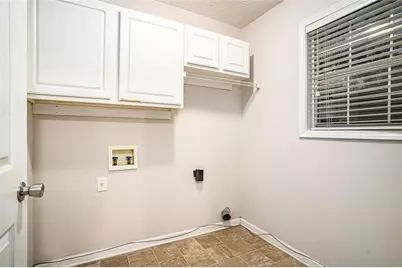 3205 Haleys Way SE, Conyers, GA 30013 - Photo 9