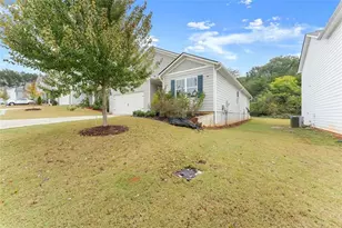 69 Embry Blvd, Pendergrass, GA 30567 - Photo 3