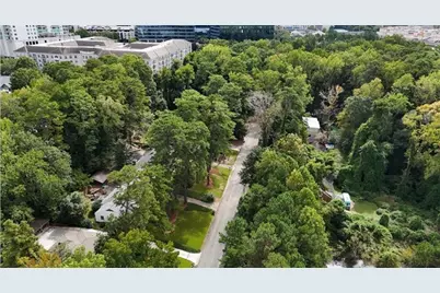 3604 N Stratford Road NE, Atlanta, GA 30342 - Photo 9