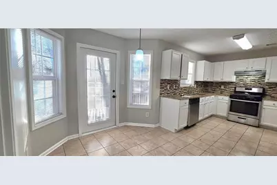 610 James Ridge Dr, Lawrenceville, GA 30045 - Photo 11