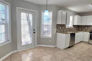 610 James Ridge Dr, Lawrenceville, GA 30045 - Photo 11