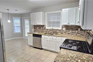 610 James Ridge Dr, Lawrenceville, GA 30045 - Photo 13