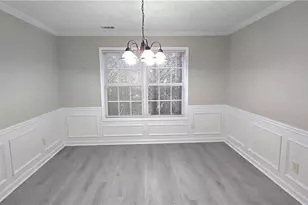 610 James Ridge Dr, Lawrenceville, GA 30045 - Photo 9