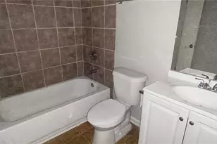 9409 Forest Knoll Dr, Jonesboro, GA 30238 - Photo 11