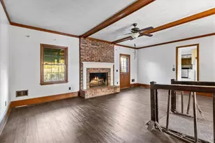 2075 Pinewood Dr, Covington, GA 30016 - Photo 9