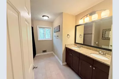 3865 Mabry Road NE, Roswell, GA 30075 - Photo 37