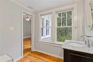 304 E Jackson St, Buford, GA 30518 - Photo 29