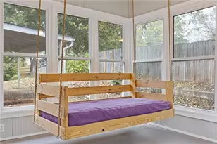 304 E Jackson St, Buford, GA 30518 - Photo 13