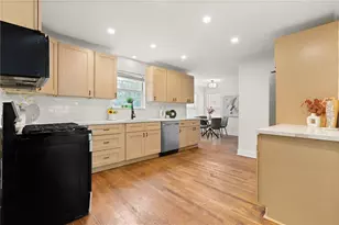 560 Flowering Trail, Grayson, GA 30017 - Photo 11