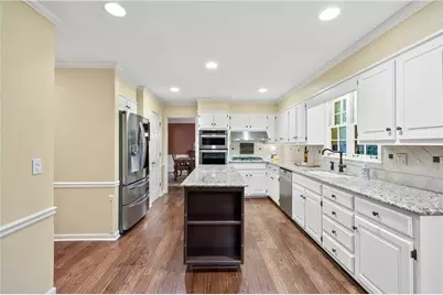 8870 Glen Ferry Drive, Johns Creek, GA 30022 - Photo 13