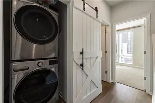 469 Parkway Dr N, Atlanta, GA 30308 - Photo 29