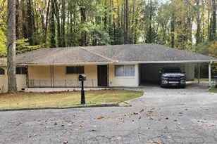 3226 Cloverhurst Dr, East Point, GA 30344 - Photo 1