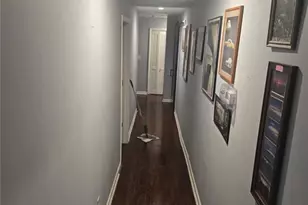 3226 Cloverhurst Dr, East Point, GA 30344 - Photo 5