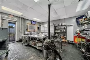 2805 E Point St, Atlanta, GA 30344 - Photo 23