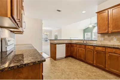 816 Ideal Place, Winder, GA 30680 - Photo 3