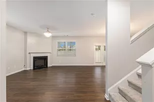 404 Lake Ridge Ln, Fairburn, GA 30213 - Photo 5