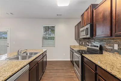 404 Lake Ridge Lane, Fairburn, GA 30213 - Photo 11