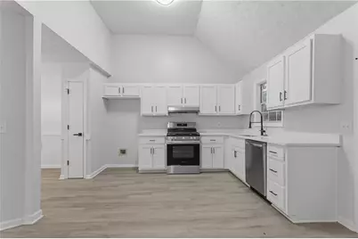 5650 Princeton Oaks Drive, Sugar Hill, GA 30518 - Photo 3