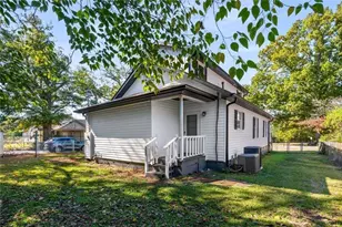 202 Park St, Griffin, GA 30223 - Photo 23