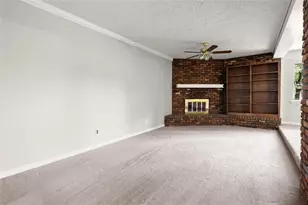 422 Afton Dr, Roswell, GA 30075 - Photo 7